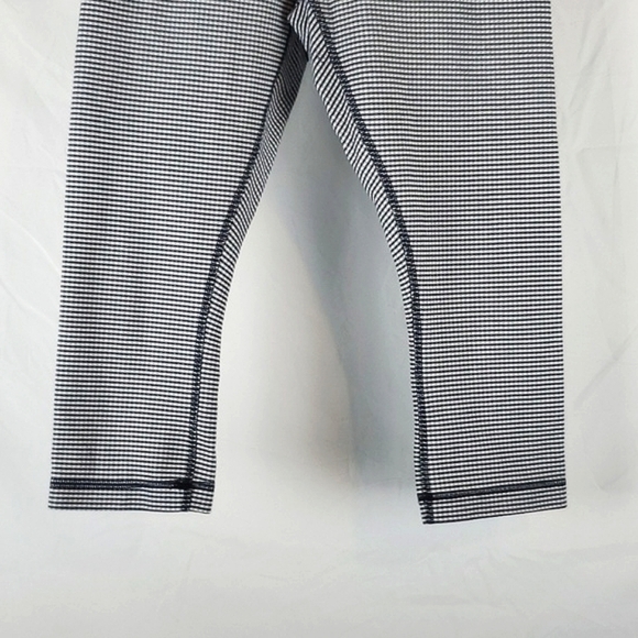 Lululemon Wunder Under Blue and White Gingham - Picture 4 of 10